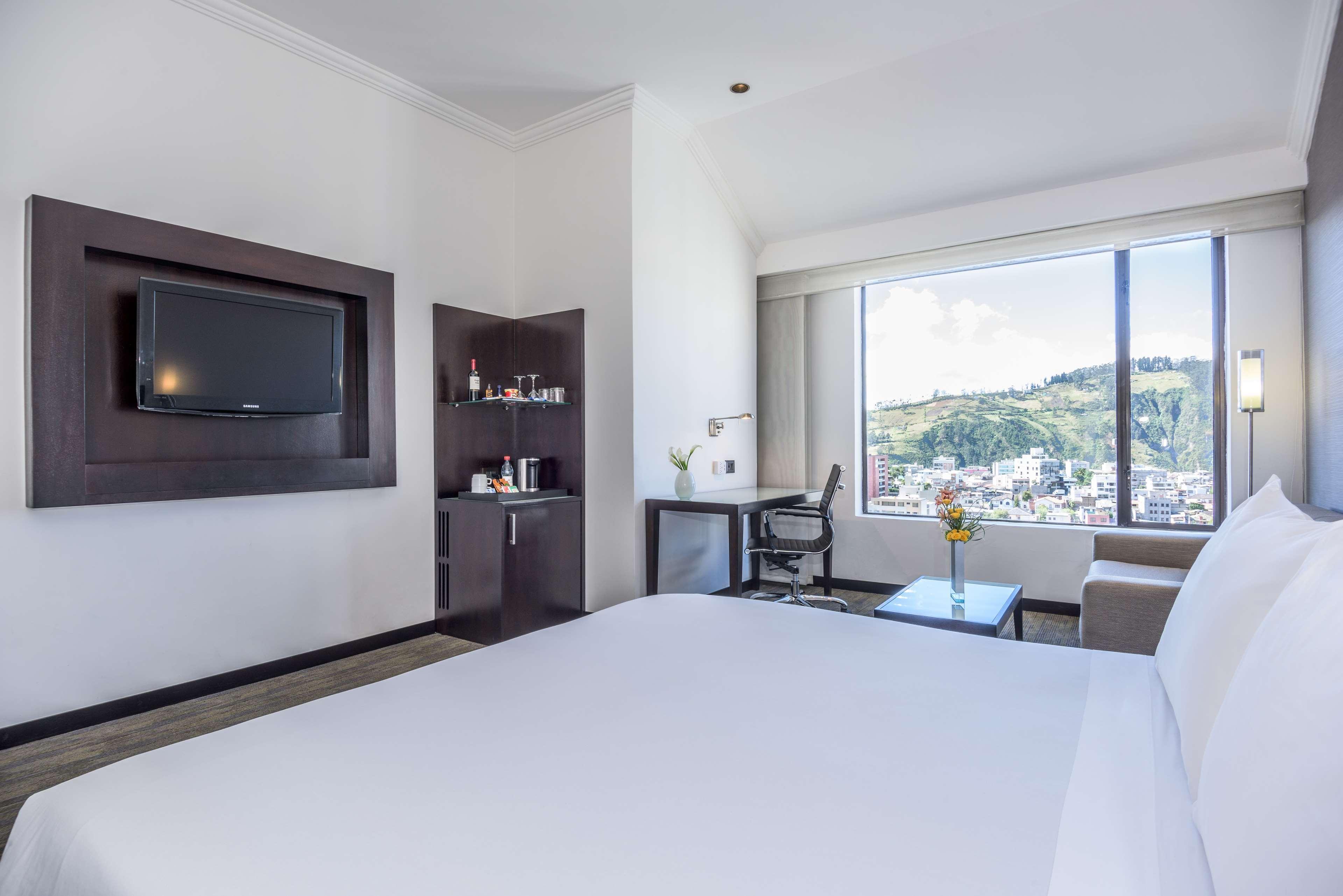 Nh Collection Quito Royal Exterior foto