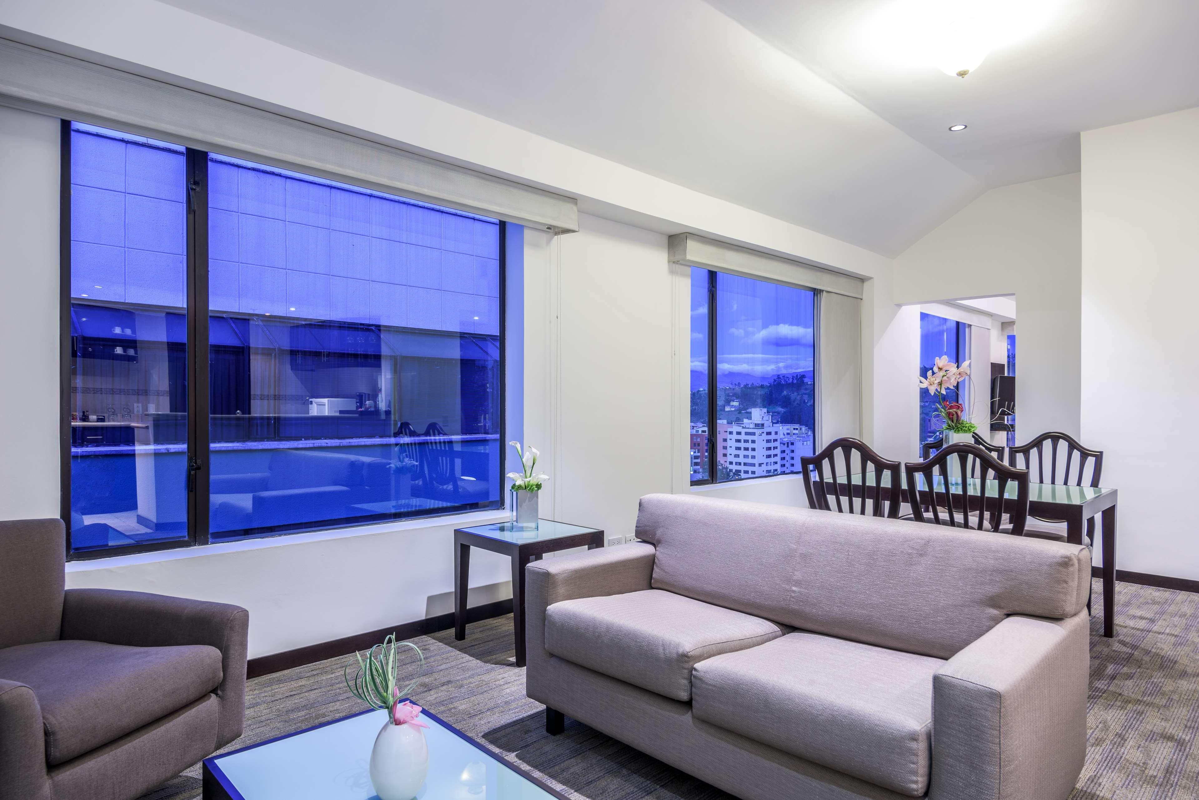 Nh Collection Quito Royal Exterior foto